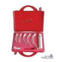 ערכת לרינגוסקופ פלסטיק. Laryngoscope Set Plastic. 6 להבים (3 ישרים + 3 עקומים Macintosh). סיב אופטי. כיסוי קשיח לנשיאה. ס.מדיק יבוא