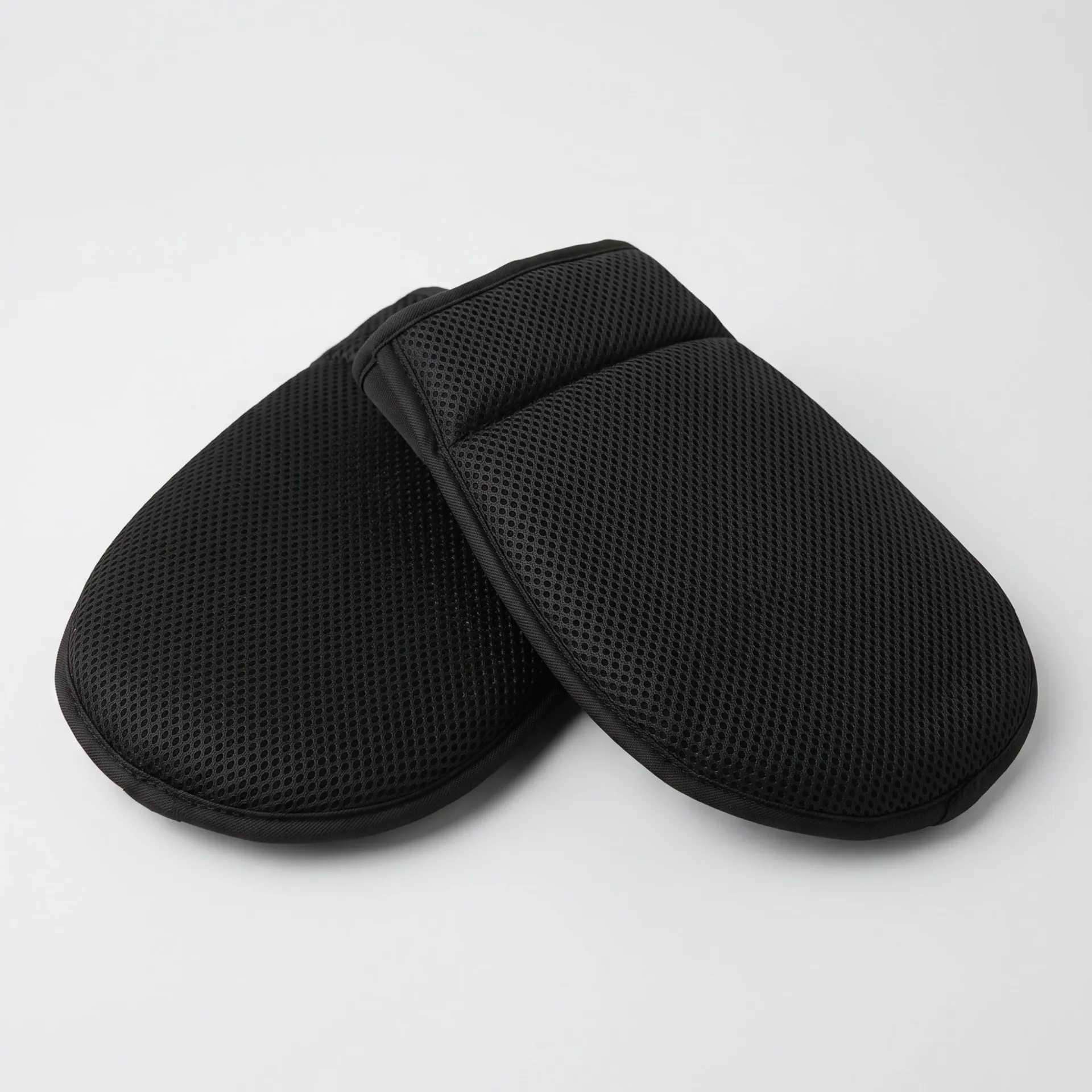 כפפות הגנה למטופל / כפפות ריסון. Patient Safety Mitts. זוג, מידה אחידה. מניעת גירוד ותלישת צנתרים. ס.מדיק יבוא